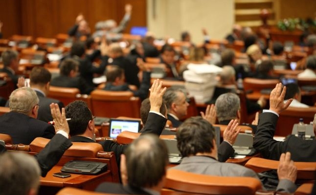 Cameră: Marți – vot în plen pe cererea ministrului Justiției în cazul lui Adrian Gurzău