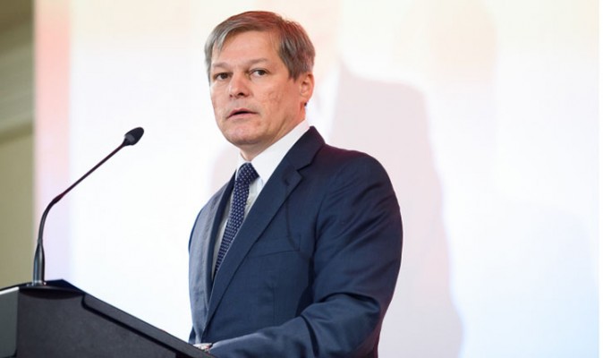 VIDEO Cioloș: Lansăm un program-pilot pentru o masă caldă în școli; e nevoie și de implicare locală