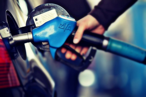 Consiliul Concurenței propune crearea unei aplicații web pentru compararea prețurilor la carburanți