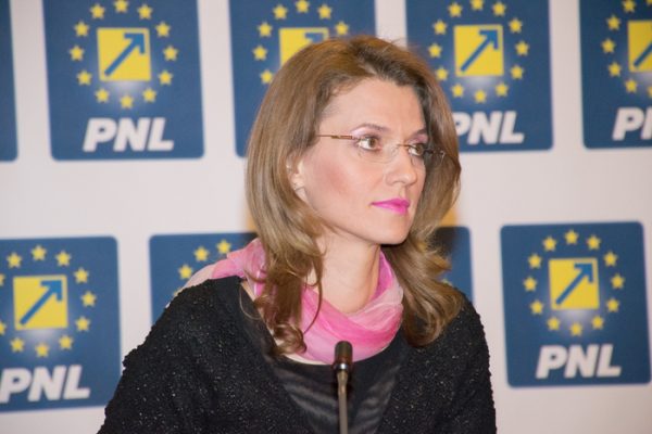 Gorghiu: Opțiunea PNL este ca legea salarizării unitare a bugetarilor să se poată aplica de la 1 ianuarie 2017