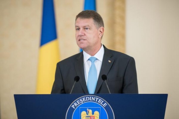 Iohannis: A fi tolerant nu înseamnă a fi tăntălău
