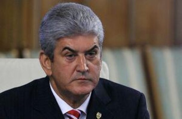 Judecătorii ridică sechestrul pus de procurorii DNA pe averea fiului fostului ministru Gabriel Oprea