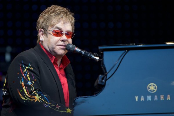 Sir Elton John s-ar putea retrage din viața artistică anul viitor