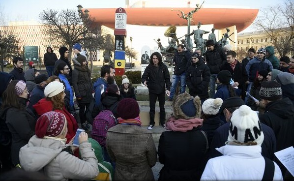 Turul ghidat al Revoluției din decembrie 1989 – o istorie povestită la fața locului