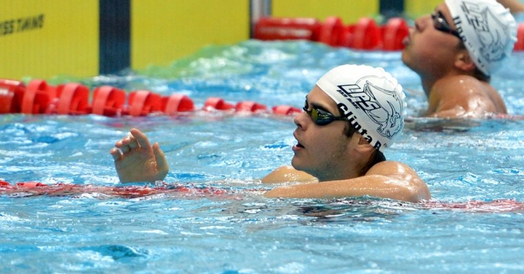 Înot: Robert Glință, în finala probei de 100 m spate la Mondialele în bazin scurt, cu nou record național