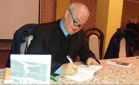 Hunedoara: Aproape 40 de ani de gimnastică, strânși într-o carte dedicată campioanelor de la Deva