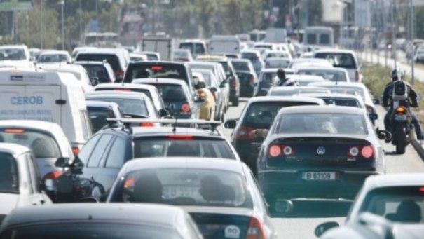 Vor exista măsuri compensatorii pentru industria auto, odată cu eliminarea timbrului de mediu (ministru)