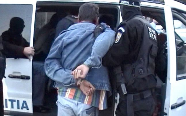 IGPR: Peste 70 de grupări infracționale, destructurate în 2016 prin acțiuni operative ale polițiștilor antidrog