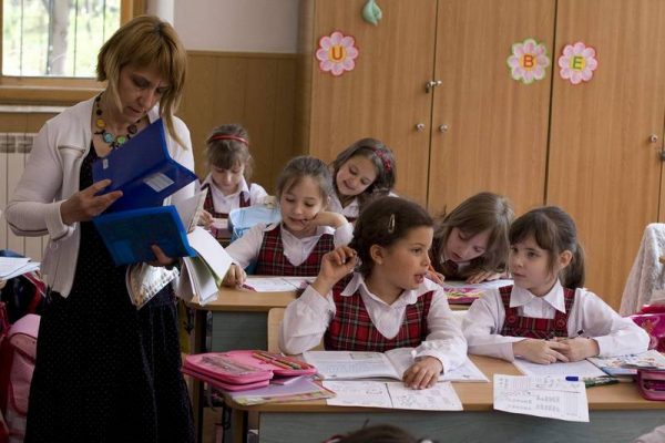 Prima etapă de înscriere în învățământul primar începe luni