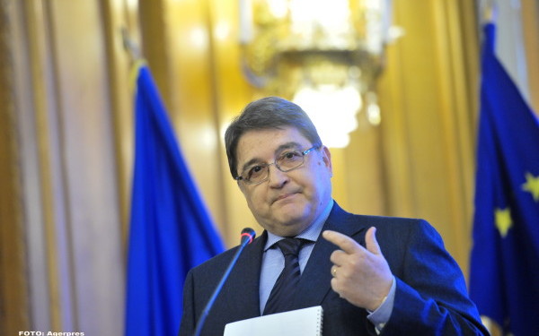 Emil Hurezeanu: România nu este o provincie marginală a Europei, ci un stat pro-european; ne lipsește pofta de organizare consecventă