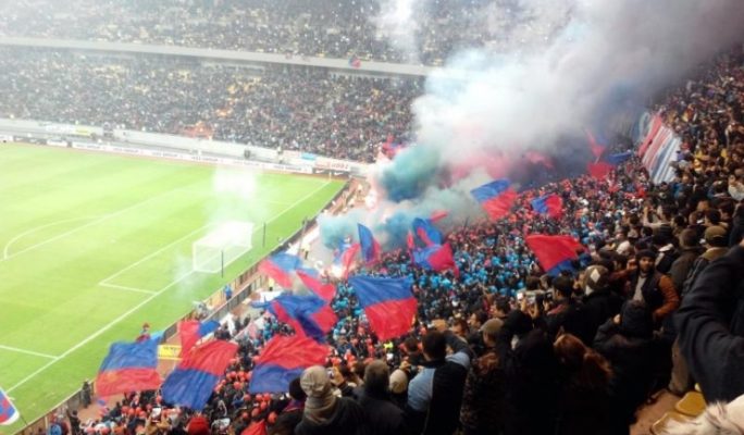 Fotbal: Cluburile Dinamo și Steaua, sancționate cu 22.500, respectiv 15.000 de lei de Comisia de Disciplină