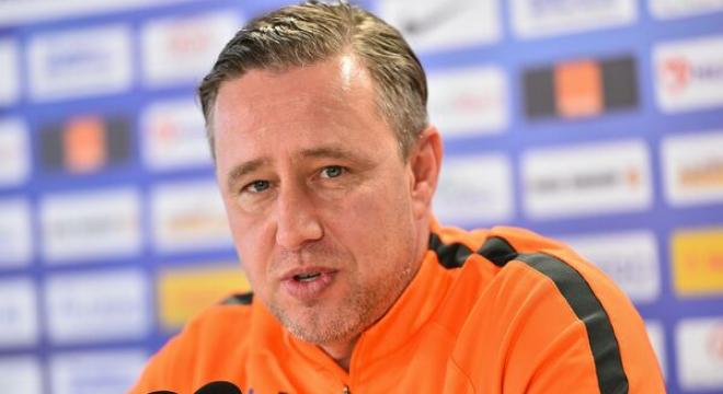 Fotbal: Laurențiu Reghecampf – Postul meu nu este în pericol