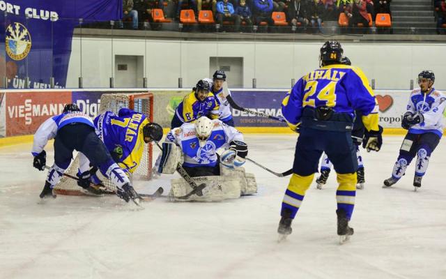 Hochei: Campionatul Național – Din nou egalitate în finala dintre SC Miercurea Ciuc și Corona Brașov