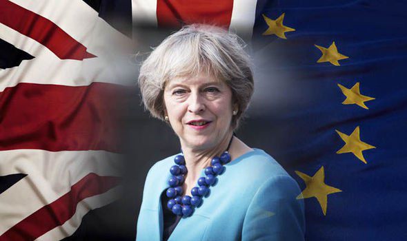 Theresa May a avut discuții telefonice cu Merkel, Tusk și Juncker înainte de a semna activarea Brexit-ului