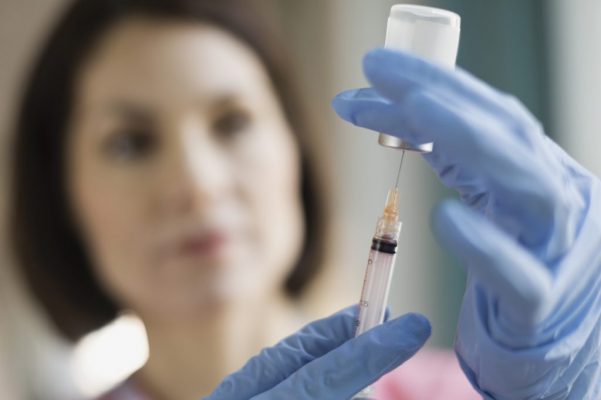 VIDEO Bodog: Am demarat procedura pentru 115.000 de vaccinuri ROR; Grindeanu: Lipsa vaccinului nu e nouă, puneți oamenii la muncă