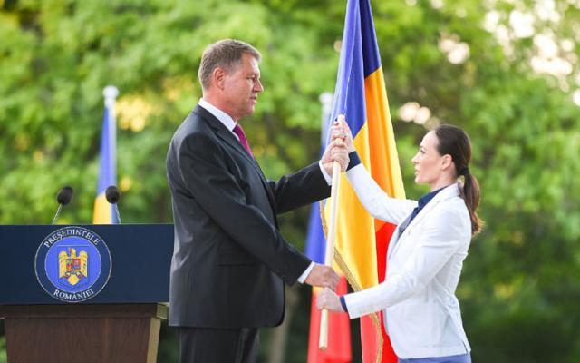 Cătălina Ponor, Larisa Iordache și Marian Drăgulescu – decorați de președintele Klaus Iohannis