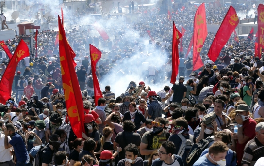 Turcia: Manifestații la Istanbul împotriva rezultatelor referendumului