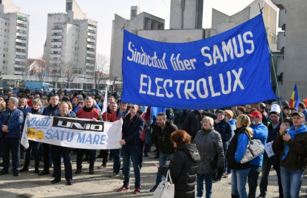 Satu Mare: Greviştii de la Electrolux iau în calcul demisiile în bloc