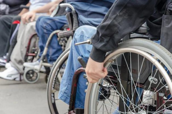 Budăi: Lunea viitoare începe depunerea cererilor pentru acordarea voucherelor de 5.000 de euro persoanelor cu dizabilităţi