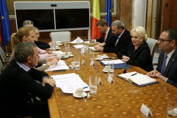 Dăncilă a participat la prima reuniune a comisiei pentru aplicarea programului ”Investim în copii, investim în viitor”