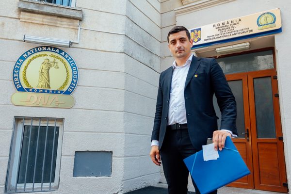 George Simion, candidat independent, reclamă la DNA coruperea alegătorilor şi vicierea rezultatelor la alegerile europarlamentare
