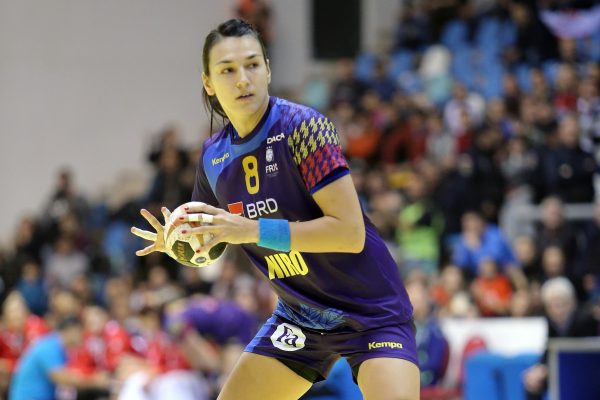 Handbal feminin: Cristina Neagu şi-a prelungit contractul cu CSM Bucureşti pentru încă un sezon