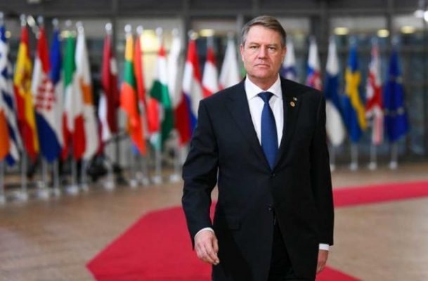 Preşedintele Iohannis participă marţi, la Bruxelles, la reuniunea informală a Consiliului European şi la summitul PPE