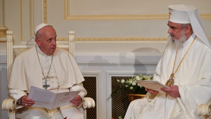 Să mergem împreună! Întâlnirea dintre papa Francisc şi patriarhul Daniel