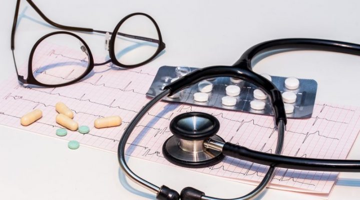 Acord cu Banca Mondială privind medicina primară/ Teodorovici: Ajutor de stat pentru ca medicii de familie să îşi poată finanţa nevoile