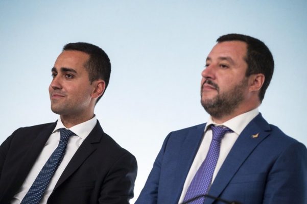 Italia: Vicepremierii Salvini şi Di Maio consideră “prioritară” reducerea impozitelor