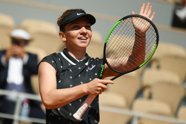 Tenis: Simona Halep, calificată ”en fanfare” în sferturi la Roland Garros