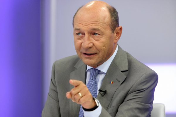 Băsescu, referitor la conducerea UE: Franţa şi Germania izolează Estul UE; niciun est european nu mai e în cărţi