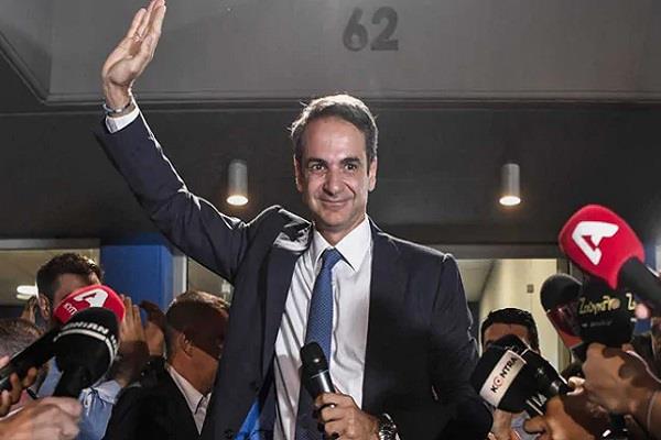 Kyriakos Mitsotakis este viitorul prim-ministru al Greciei; Alexis Tsipras îl felicită pentru victoria în alegeri
