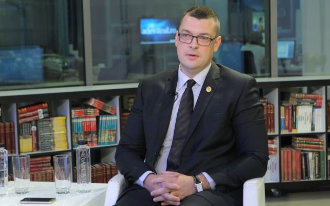 Ovidiu Raeţchi: Demisia ministrului Carmen Dan, primul pas către aflarea adevărului despre 10 august