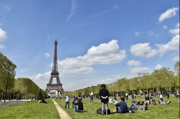 Parisul a declarat ”stare de urgenţă climatică”