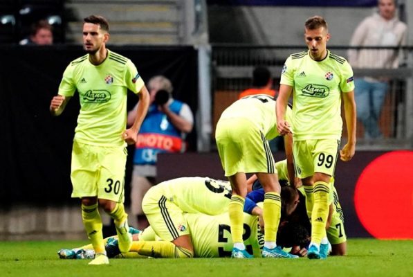 Fotbal: Dinamo Zagreb, Steaua Roşie Belgrad şi Olympiakos Pireu, calificate în grupele Ligii Campionilor