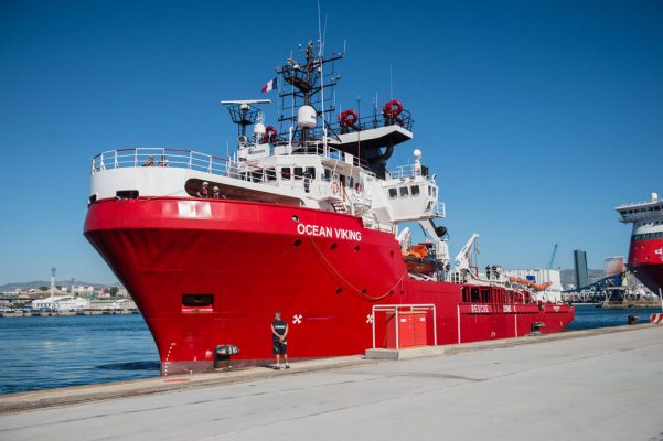 Italia permite debarcarea celor 182 de migranţi de la bordul navei umanitare Ocean Viking