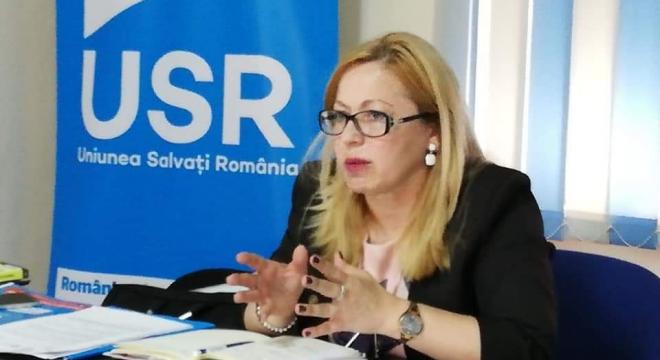 Iurişniţi: USR solicită anularea deciziei ca elevii cu nota sub 5 la evaluarea naţională să meargă în şcoli profesionale