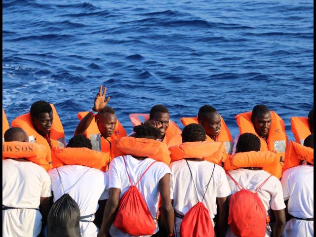 Libia: Garda de coastă a recuperat de pe mare 493 de migranţi în ultima săptămână