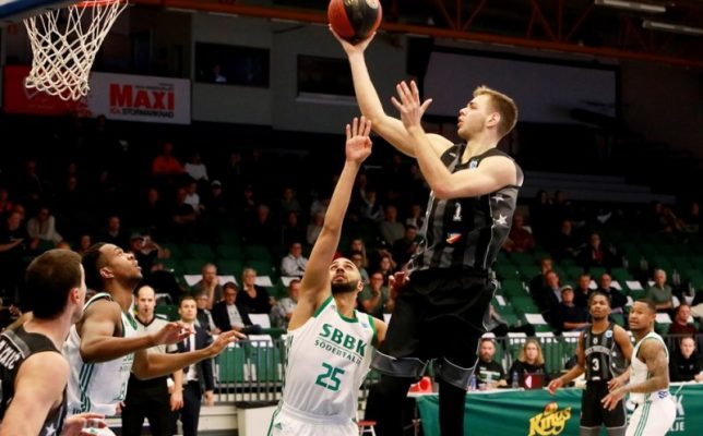 Baschet masculin: U-BT Cluj a debutat cu o victorie în grupele FIBA Europe Cup