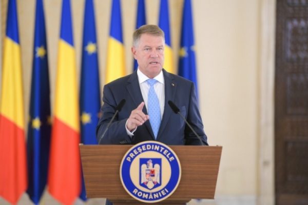 Iohannis: Sarcina prim-ministrului este aceea de a guverna, nu de a întreprinde turnee electorale externe