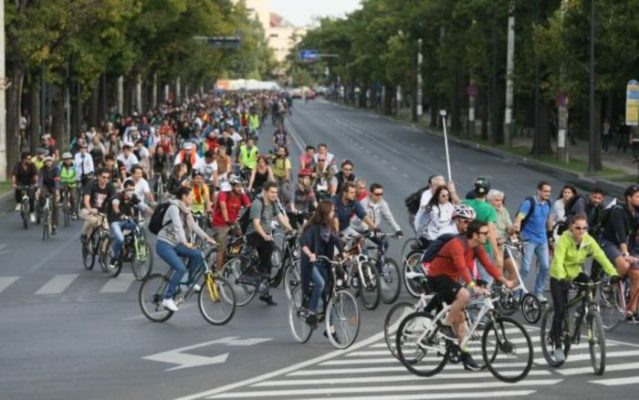 Protest al bicicliştilor, sub sloganul ”Şi pe biciclişti îi aşteaptă cineva acasă”