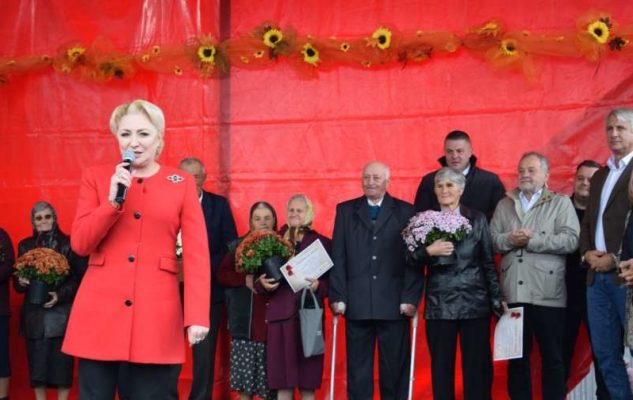 Viorica Dăncilă: Moţiunea nu va trece; mă bazez pe oamenii de bună-credinţă care ştiu ce înseamnă stabilitate în România