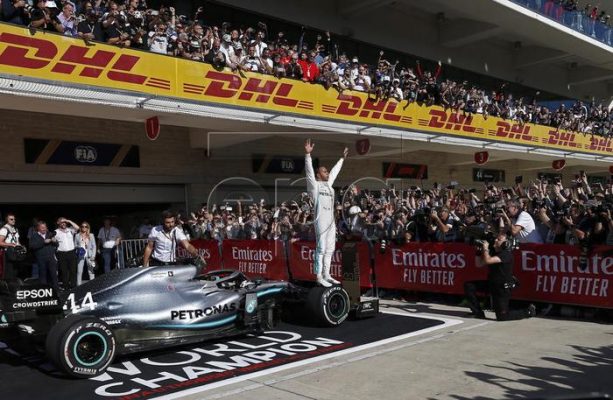 Auto – F1: Britanicul Lewis Hamilton, campion mondial pentru a şasea oară