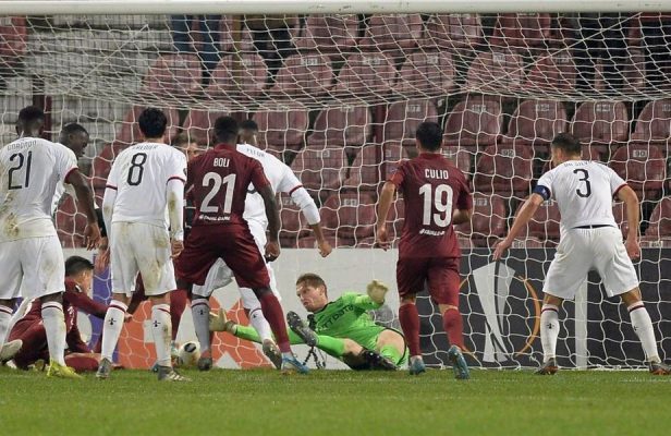 Fotbal: CFR Cluj o învinge dramatic pe Rennes, cu 1-0, în Europa League