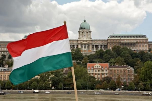 Presa ungară este supusă unor presiuni ”inteligente” şi libertatea ei continuă să scadă (expert)