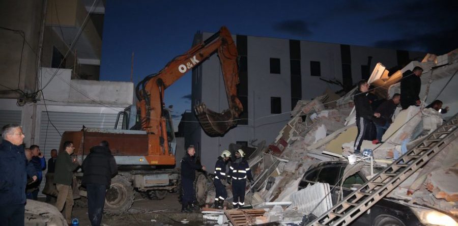 Seism în Albania – Stare de urgenţă: bilanţul provizoriu a urcat la 28 de morţi