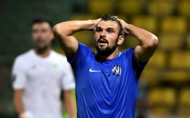 Fotbal: Mihai Voduţ, suspendat doi ani pentru că a jucat la pariuri