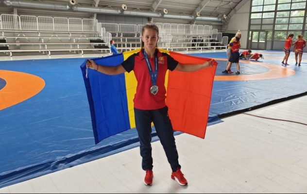 Lupte: Alina Vuc, desemnată sportivul anului de Federaţia Română de Lupte