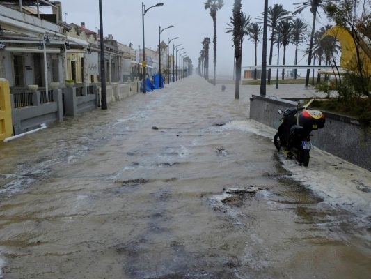 Spania – Numărul persoanelor decedate în urma trecerii furtunii Gloria a ajuns la trei; şcolile au fost închise